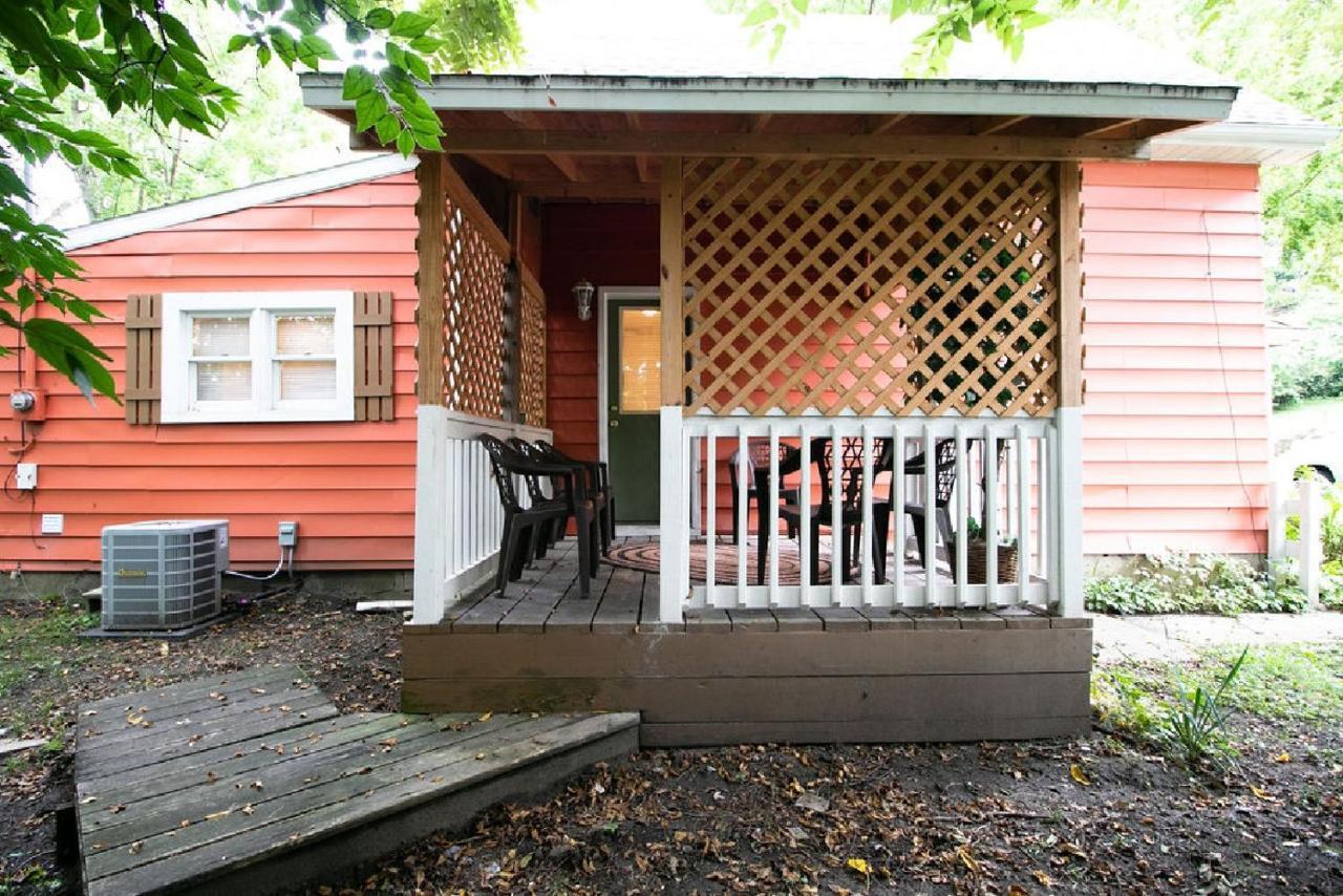 Downtown 2 Bedroom Cottage, Sleeps 6, Walking Distance To Honeywell, Downtown Restaurants, Shopping Wabash Exterior photo