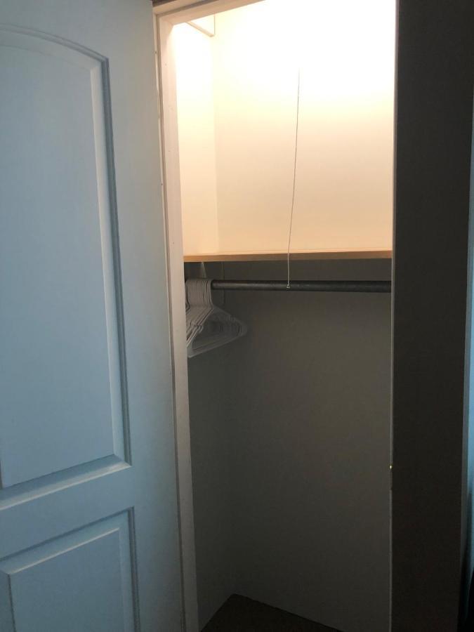 Downtown 2 Bedroom Cottage, Sleeps 6, Walking Distance To Honeywell, Downtown Restaurants, Shopping Wabash Exterior photo